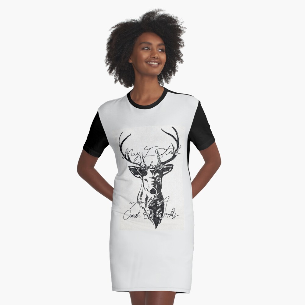 Vista previa del artículo con la obra «Vestido camiseta», diseñado y vendido por Morgan-Hilton.
