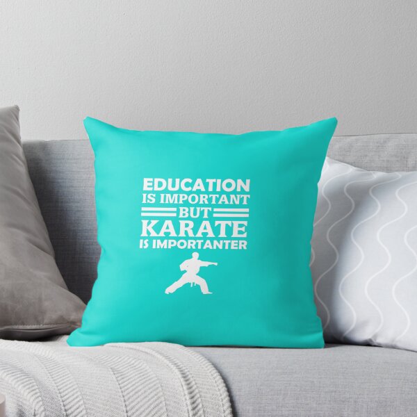 Item preview, Karate es más importante designed and sold by AlwaysAwesome.