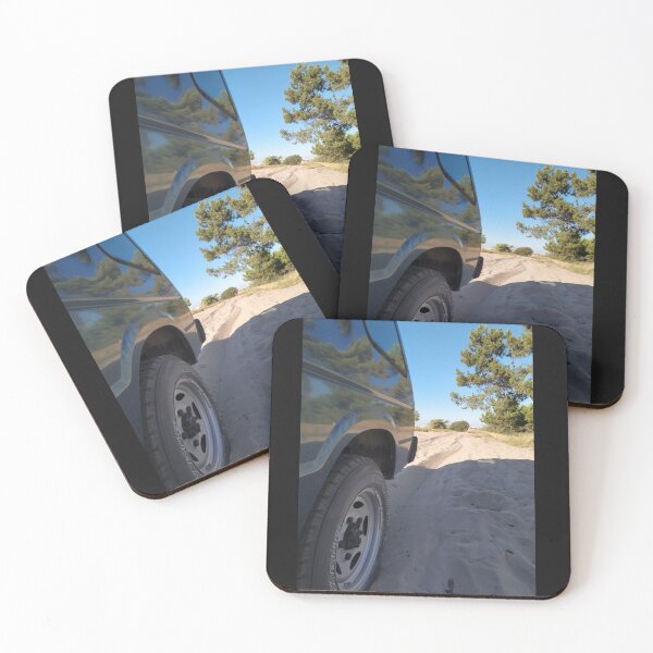 Aperçu de l'œuvre Land Rover Discovery retour créée et vendue par UltimatePrint11.