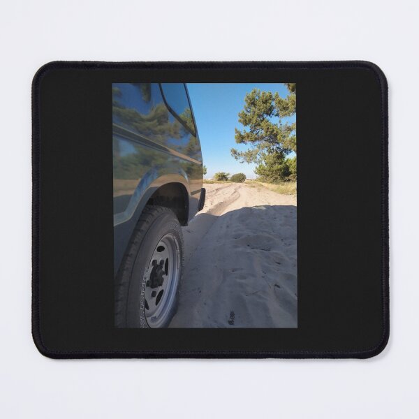Item preview, Land Rover Discovery back designed and sold by UltimatePrint11.