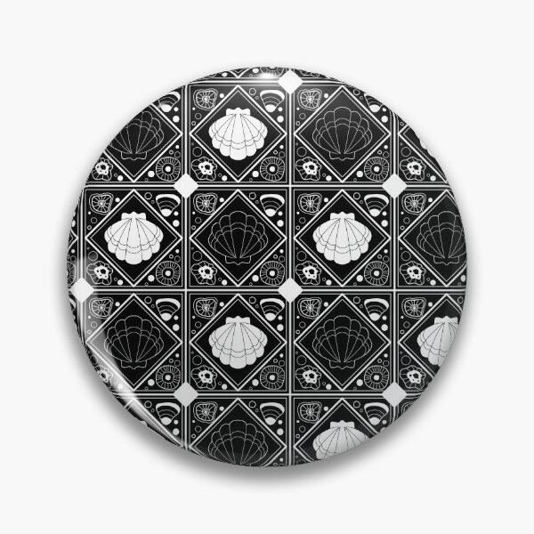 Artikelvorschau, Black and White Shell Mosaic entworfen und verkauft von Carolina Diaz.