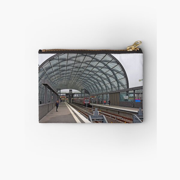Artikelvorschau, Bahnhof Elbbrücken der Hamburger U-Bahn entworfen und verkauft von Random Railways.