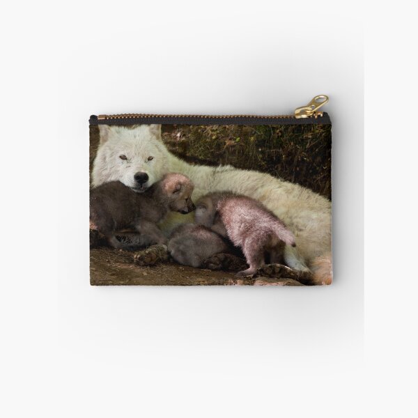 Artikelvorschau, Arctic Wolf And Pups entworfen und verkauft von WolvesOnly.