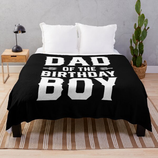 Artikelvorschau, Papa des Geburtstagsjungen Shirt / Papa Shirt / Papa Geschenke / Papa / Vatertag Shirt / Vater Shirt / Papa Shirt / Papa Shirt Geburtstag Sohn Tee entworfen und verkauft von aymob.