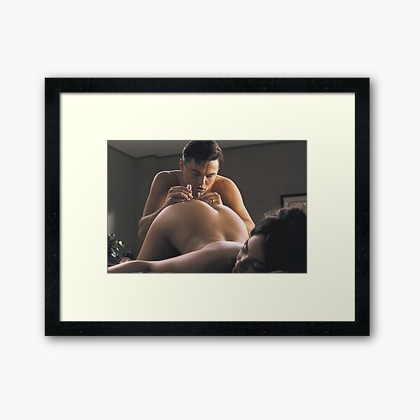 The Wolf of Wall Street - Eröffnungsszene - Jordan Belforte Blowing Cocaine Gerahmter Kunstdruck