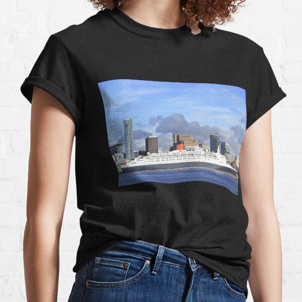 QE2 in Liverpool Classic T-Shirt