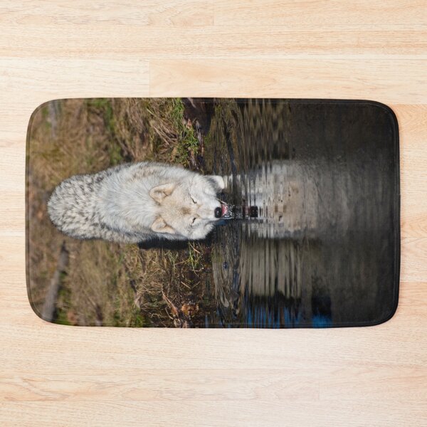 Artikelvorschau, Taking A Drink entworfen und verkauft von WolvesOnly.