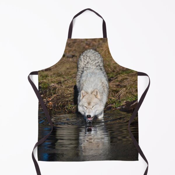 Artikelvorschau, Taking A Drink entworfen und verkauft von WolvesOnly.