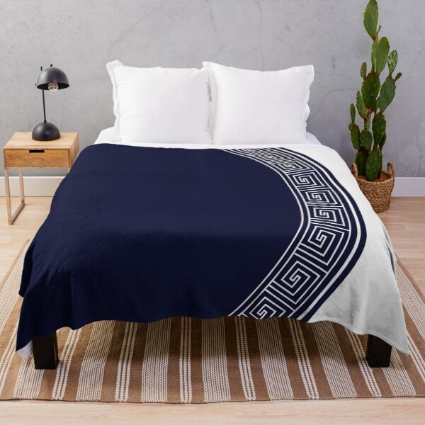 Partial Blue Key Circle Throw Blanket