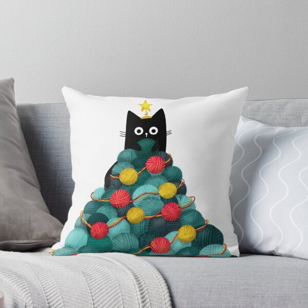 Artikelvorschau, Schwarze Katze im Garn Weihnachtsbaum entworfen und verkauft von Stephanie McRae.