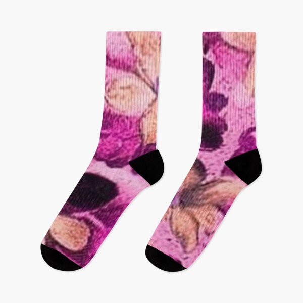 Aperçu de l'œuvre Vintage Floral Rose Beige Violet créée et vendue par SaraValor.