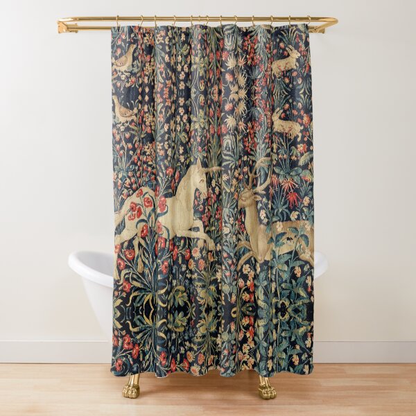 Vista previa del artículo con la obra «UNICORNIO Y CIERVOS ENTRE FLORES, ANIMALES DEL BOSQUE FLORAL FLORAL», diseñado y vendido por BulganLumini.
