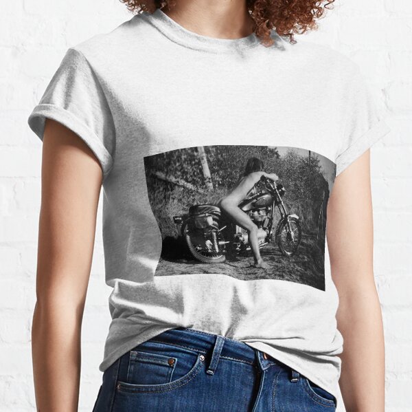 Fine Art Nude Bodyscape in B&W Graphic T-Shirt Hot Girl on T-shirt for Men