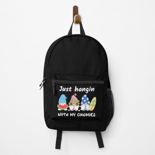 Aperçu de l'œuvre Juste traîner avec mes gnomes créée et vendue par ArtistryPrint.