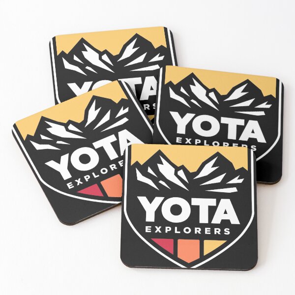 Artikelvorschau, Yota Explorers Shield Abzeichen Toyota Vintage Racing Stripes Mountains Offroad-Klassiker entworfen und verkauft von patrickhester.