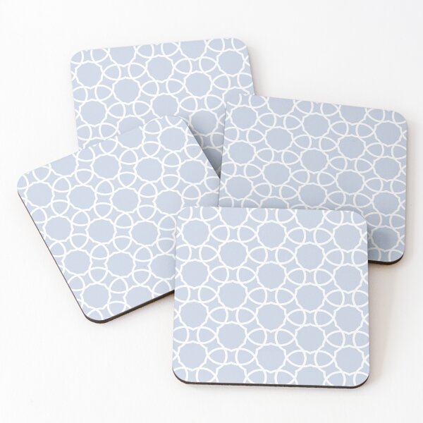 Artikelvorschau, Pastel Blue and White Petal Pattern - Diamond Vogel 2022 Popular Colour Surf's Surprise 0593 entworfen und verkauft von ColorOfTheYears.