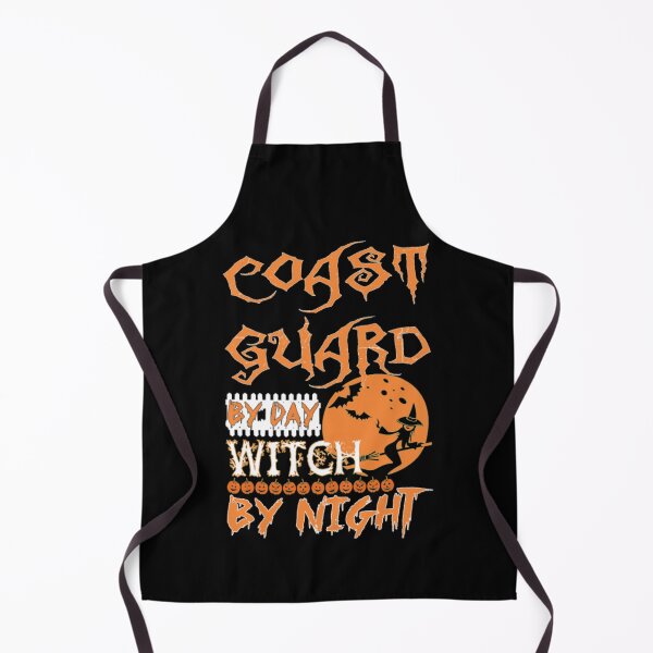 Artikelvorschau, Küstenwache bei Tag Hexe bei Nacht Halloween entworfen und verkauft von aryagiri.