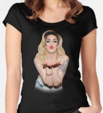 ADORE DELANO - KISS Women's Fitted Scoop T-Shirt