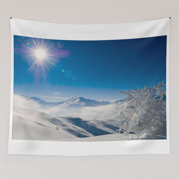Artikelvorschau, Winterwunderland, Schnee, kaltes Wetter, Winterlied, Waldszene entworfen und verkauft von OliDesigns.