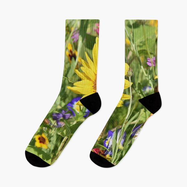 Artikelvorschau, Wildblumenfeld. Gemischte Sommerblumen, gelbe Sonnenblume entworfen und verkauft von silviaol.