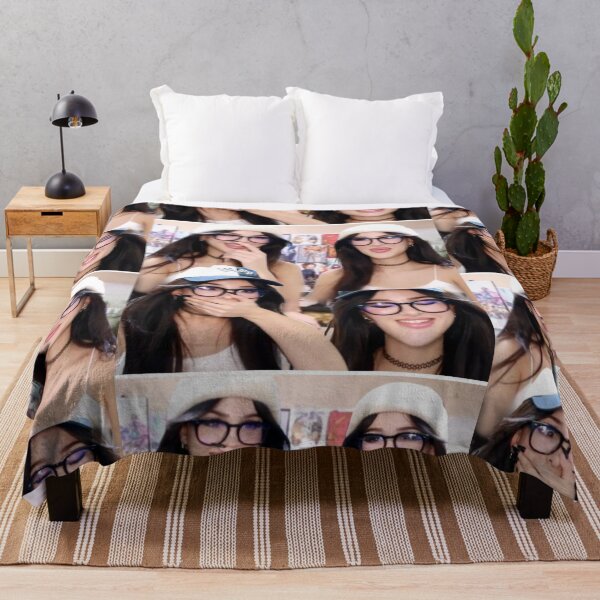 Sssniperwolf collage Throw Blanket