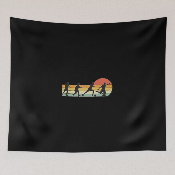 Aperçu de l'œuvre Soccer Players Retro Sunset Vintage Colors - Soccer T-Shirt créée et vendue par JaNae19.