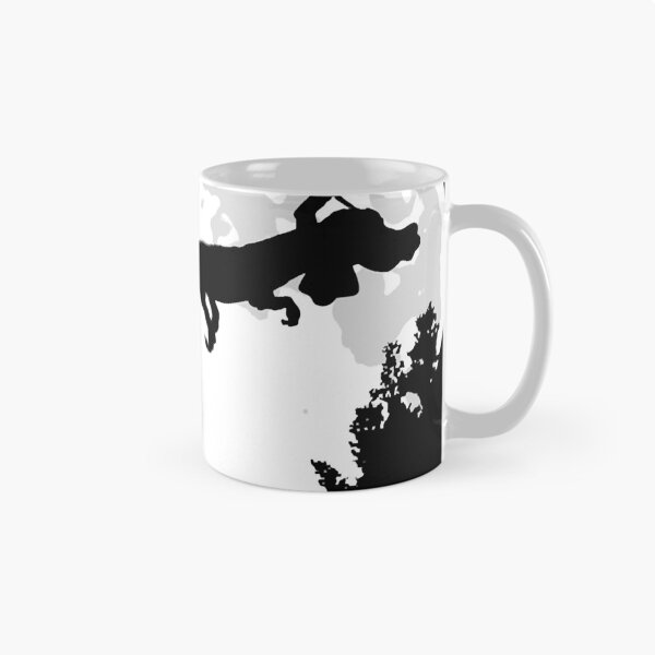 Artikelvorschau, Falkor Mond Classic T-Shirt entworfen und verkauft von RobertKelley123.