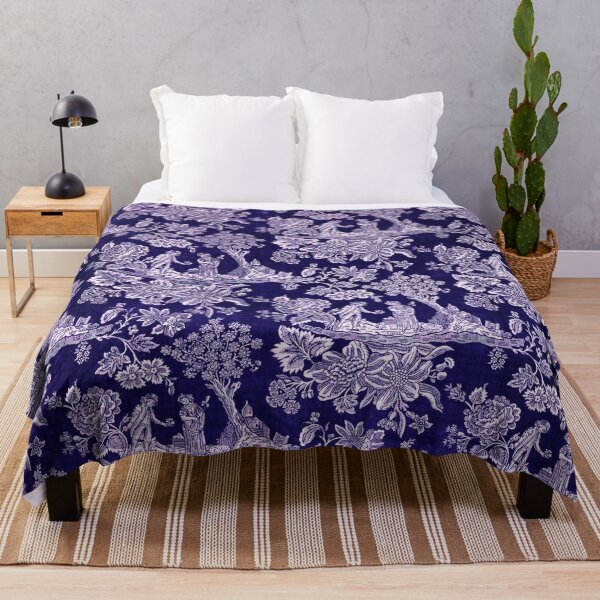 Aperçu de l'œuvre MOTIF FLORAL FRANÇAIS ANTIQUE, SCÈNE PASTORALE, FLEURS ET FEUILLES BLEUES ET BLANCHES créée et vendue par BulganLumini.