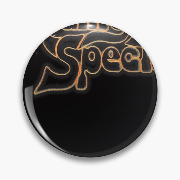 Aperçu de l'œuvre Le spécial de minuit T-shirt essentiel créée et vendue par ShanMochol.