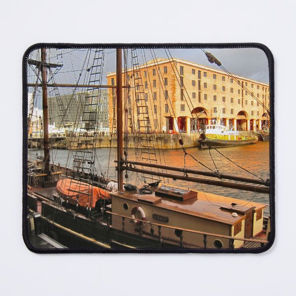 Aperçu de l'œuvre Liverpool Albert Dock. UK. créée et vendue par ronsaunders47.