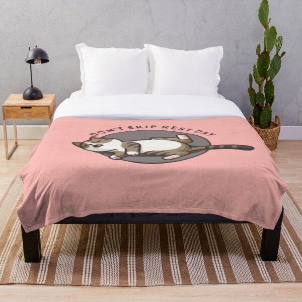 Artikelvorschau, crossfit statement print „Don’t skip rest day“ with sleeping cat entworfen und verkauft von TrueType.