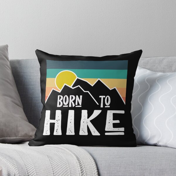 Artikelvorschau, Born To Hike Retro Sunset Mountains entworfen und verkauft von Designs By David.