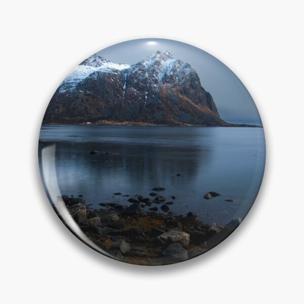 Artikelvorschau, Lofoten Islands Coastline entworfen und verkauft von nbrandsberg.