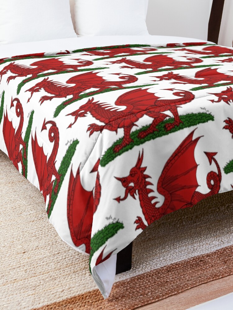 Alternate view of Red Dragon of Wales Comforter
