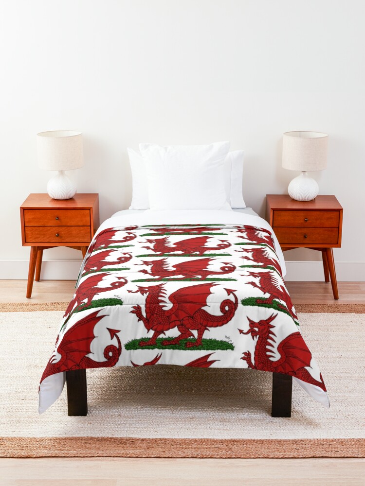 Alternate view of Red Dragon of Wales Comforter