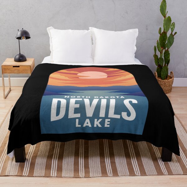 Artikelvorschau, Devils Lake ND Retro Sunset entworfen und verkauft von HalpinDesign.