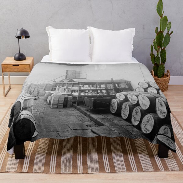 Item preview, black and white barrels designed and sold by Night-parade.