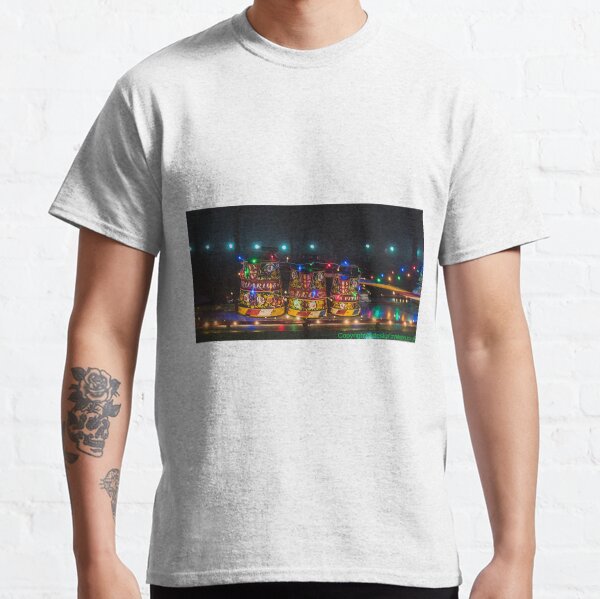 Canal Art Buckets ala fairy lights Classic T-Shirt