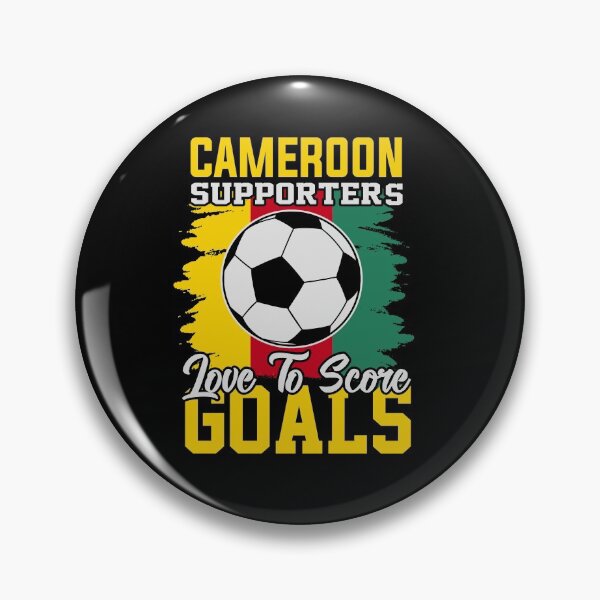 Artikelvorschau, Kamerunischer Fußballfan, der Fußballtore liebt, Afrikanische Kamerun-Flagge T-Shirt entworfen und verkauft von atshirtdesigner.