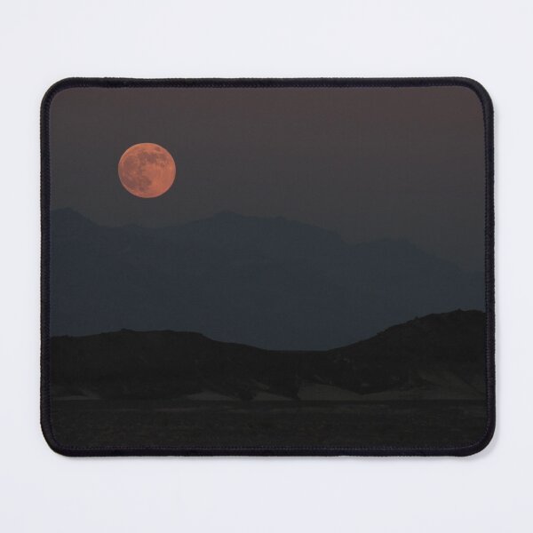Artikelvorschau, Death Valley Mond entworfen und verkauft von Daniel Owens.