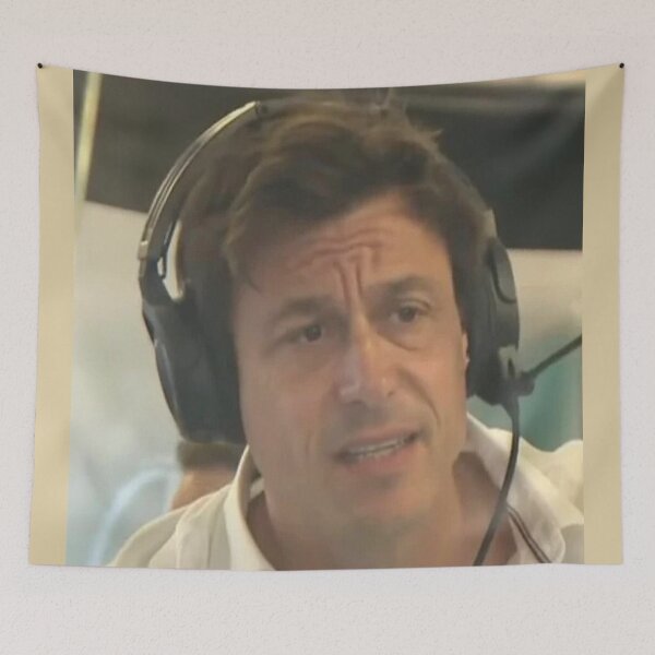 Artikelvorschau, Verwirrter Toto Wolff entworfen und verkauft von Kerstinbeyer.
