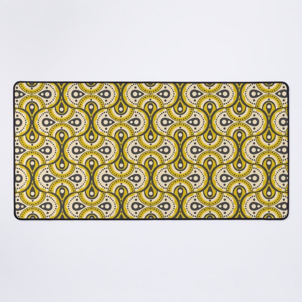 Item preview, Fondo de pantalla de concha geométrica amarilla designed and sold by Simplulina.