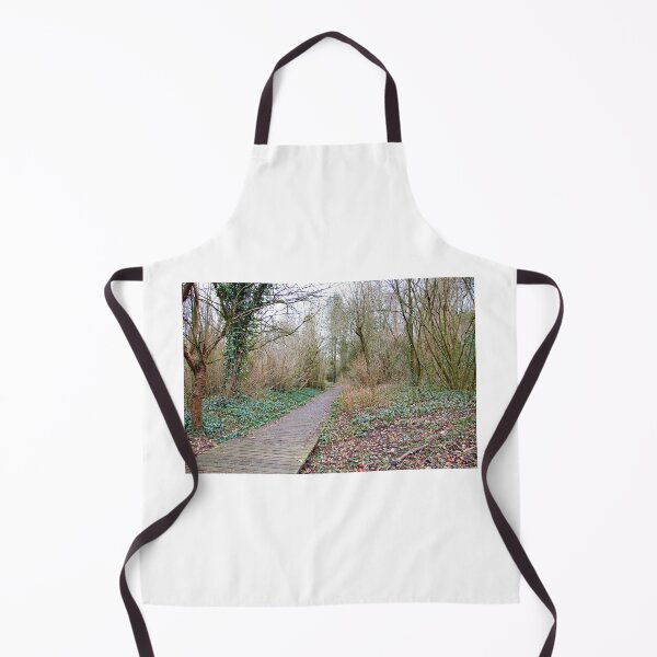 Artikelvorschau, Wooden path through the woods. entworfen und verkauft von ronsaunders47.