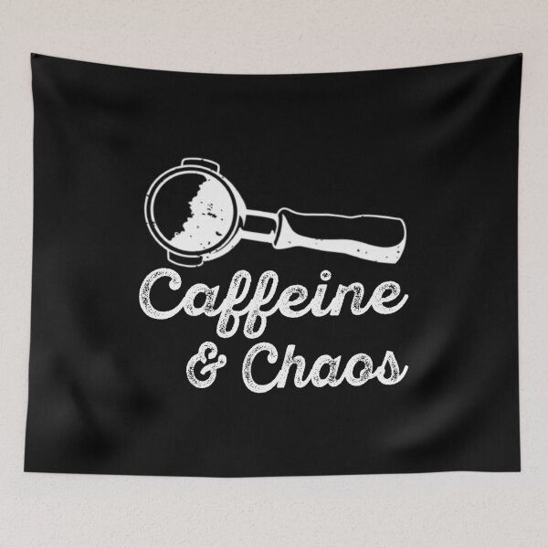 Artikelvorschau, Koffein und Chaos lustige Kaffee-Liebhaber-Sprüche entworfen und verkauft von Pun&Done.