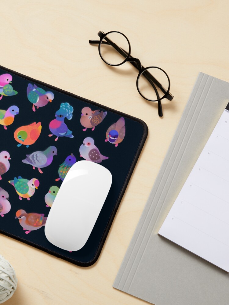 Disover Wild pigeon Mouse Pad