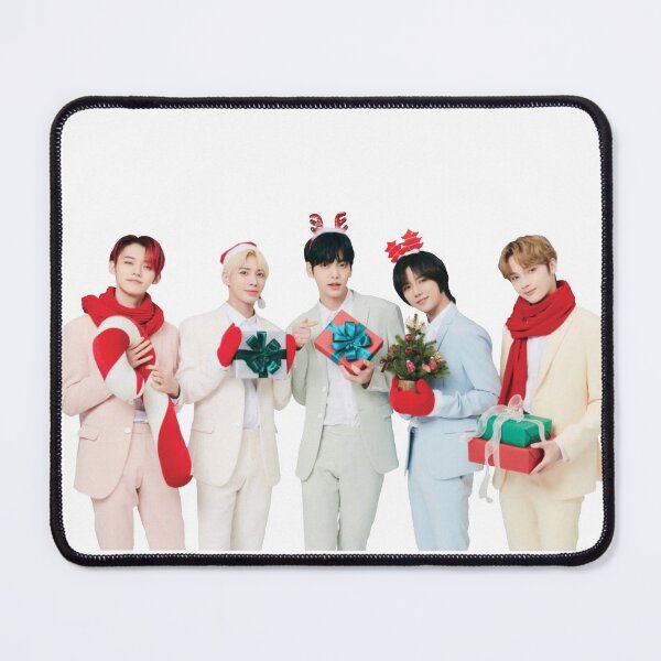 ur,mouse_pad_small_flatlay,