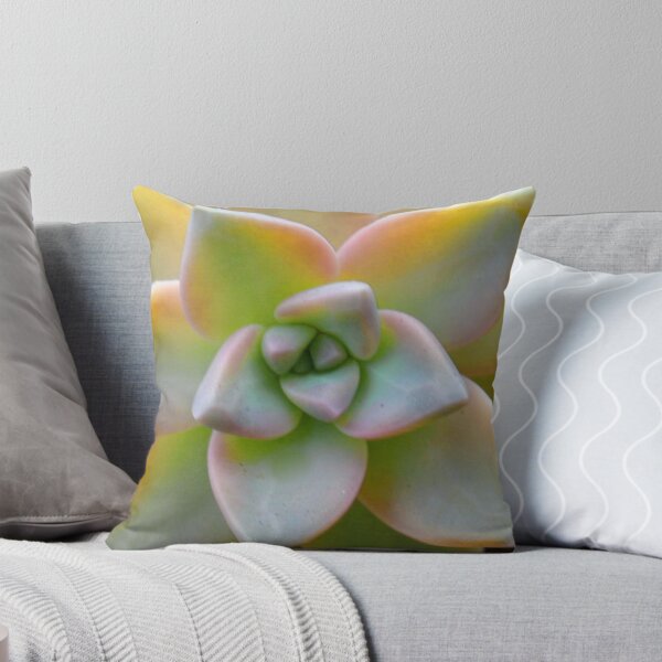 Item preview, flower designed and sold by Kim Stelfox.