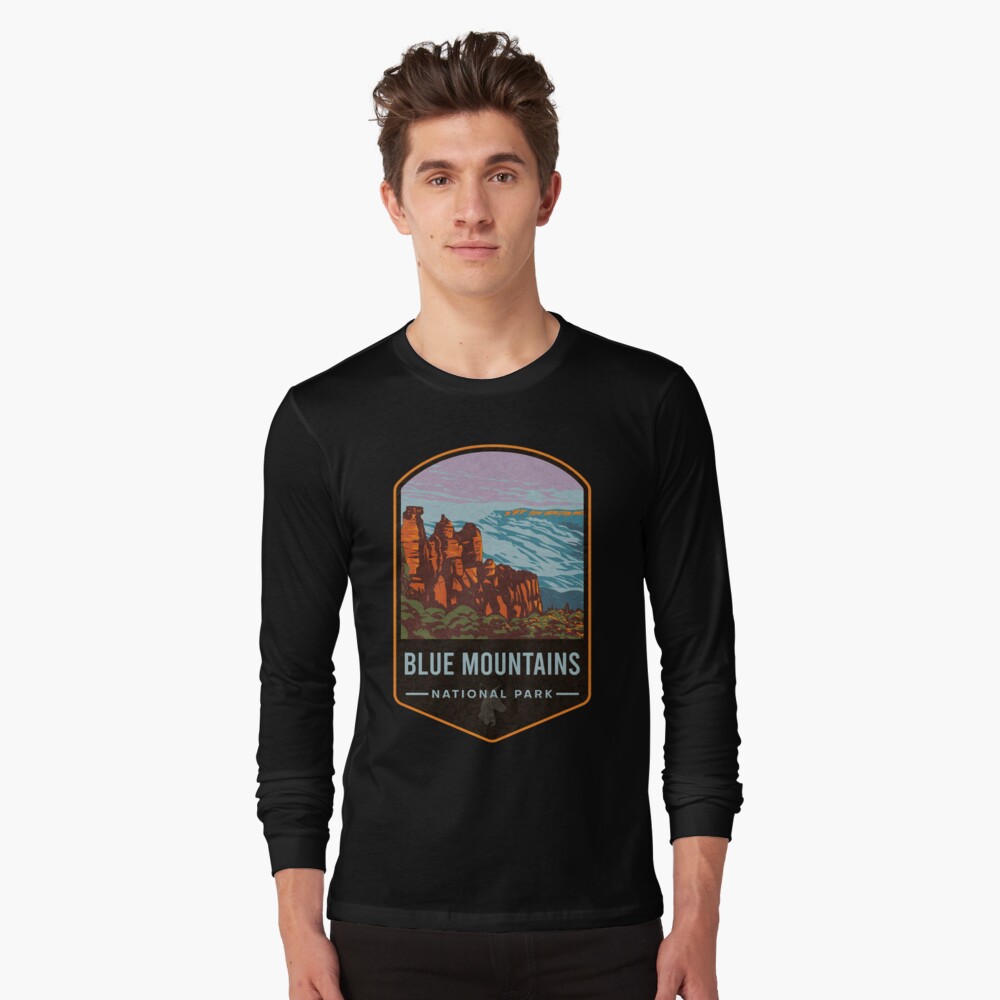 Vista previa del artículo con la obra «Camiseta de manga larga», diseñado y vendido por JordanHolmes.