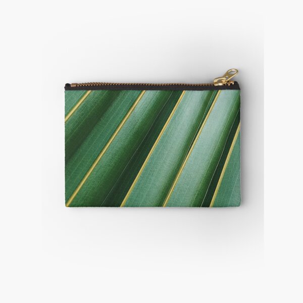 Item preview, Hojas de coco verde fresco designed and sold by EClassicslk.