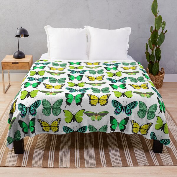 Aperçu de l'œuvre BELLES PAPILLONS FLORAUX VERTS ET JAUNES créée et vendue par Hinny8.
